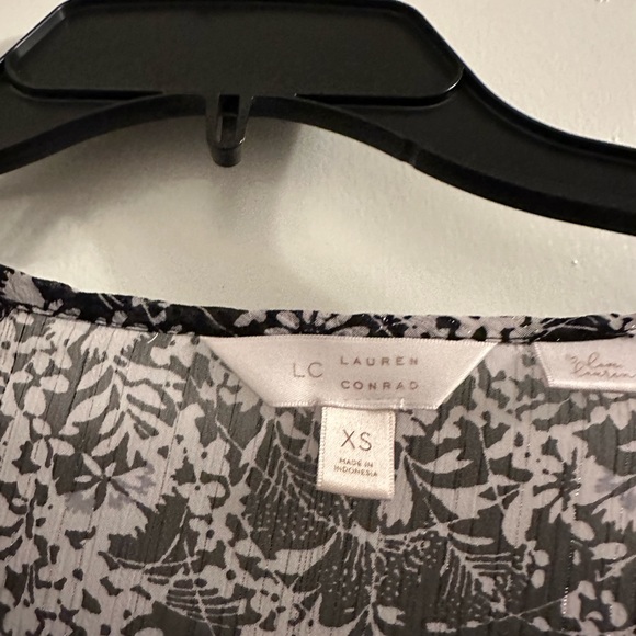 Lauren Conrad size XS - Picture 2 of 2